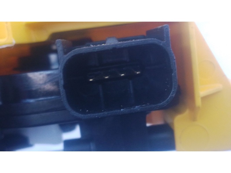 Recambio de cerradura puerta delantera derecha para hyundai inster referencia OEM IAM   