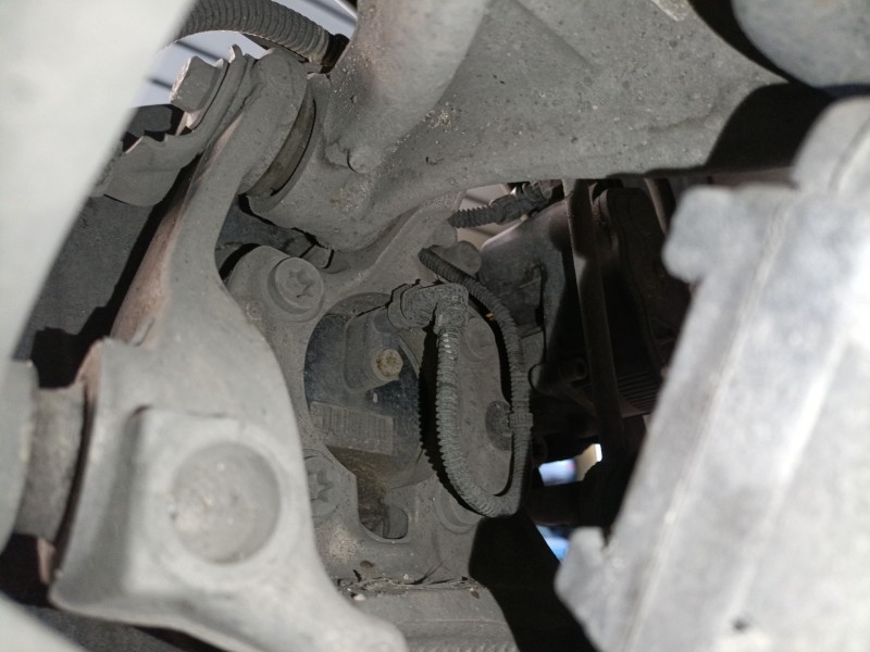 Recambio de mangueta trasera derecha para peugeot 508 sw ii (fc_, fj_, f4_) 1.5 bluehdi 130 referencia OEM IAM   