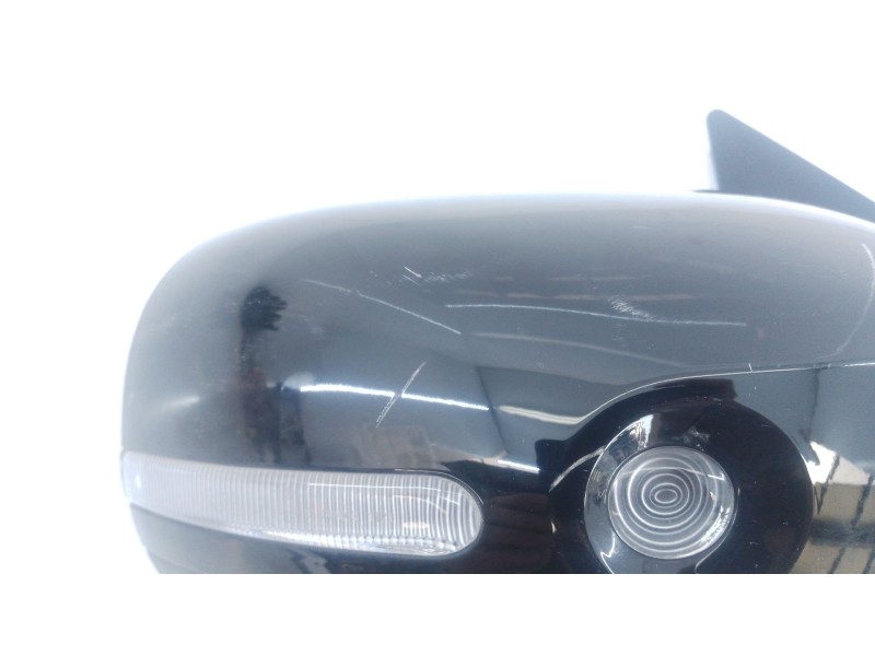 Recambio de retrovisor derecho electrico para hyundai inster referencia OEM IAM   
