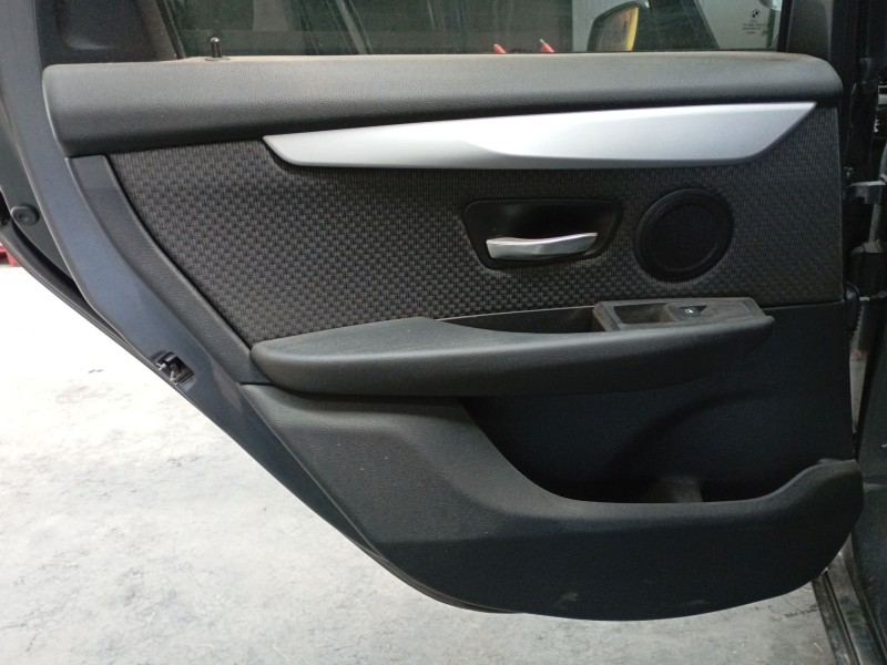 Recambio de guarnecido puerta trasera izquierda para bmw 2 active tourer (f45) 216 d referencia OEM IAM   