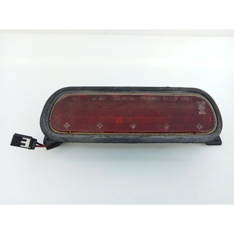 Recambio de luz central de freno para kia sorento 2.5 crdi ex referencia OEM IAM   