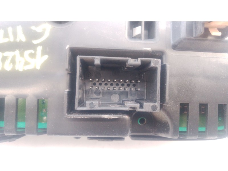 Recambio de cuadro instrumentos para suzuki grand vitara ii (jt, te, td) 1.9 ddis a las 4 ruedas (jt419, td44, jb419wd, jb419xd)