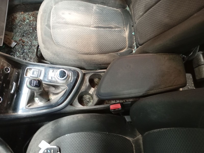 Recambio de consola central para bmw 2 active tourer (f45) 216 d referencia OEM IAM   