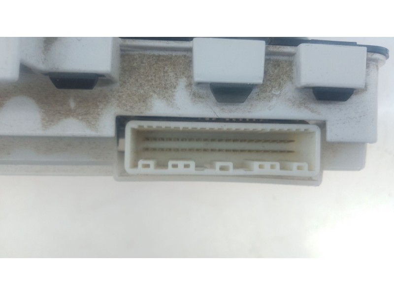 Recambio de cuadro instrumentos para toyota hilux vii pick-up (_n1_, _n2_, _n3_) 2.5 d-4d 4wd (kun25) referencia OEM IAM   