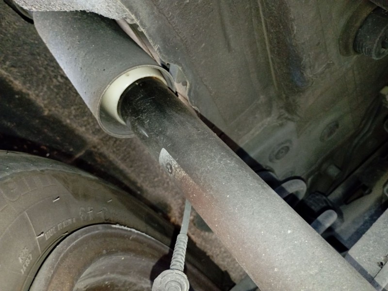 Recambio de amortiguador trasero izquierdo para bmw 2 active tourer (f45) 216 d referencia OEM IAM   