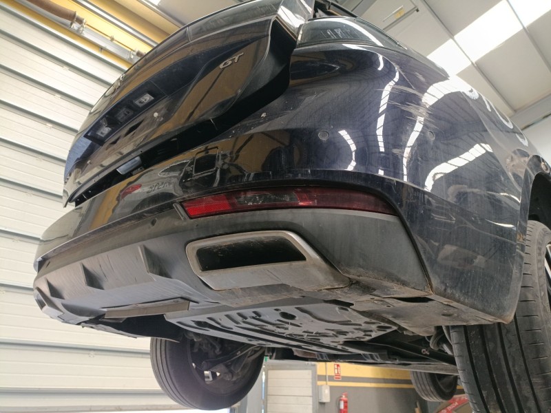 Recambio de paragolpes trasero para peugeot 508 sw ii (fc_, fj_, f4_) 1.5 bluehdi 130 referencia OEM IAM   