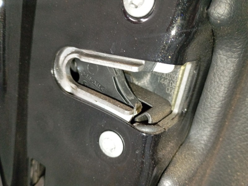 Recambio de cerradura puerta trasera izquierda para mercedes-benz clase c (w205) c 200 bluetec / d (205.037) referencia OEM IAM 