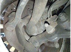 Recambio de mangueta delantera derecha para mercedes-benz clase c (w205) c 200 bluetec / d (205.037) referencia OEM IAM   