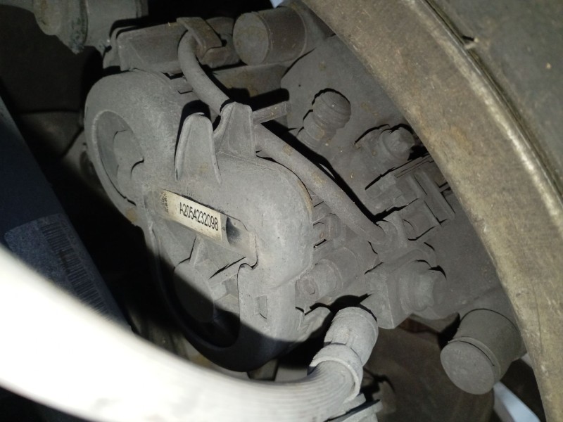 Recambio de pinza freno trasera derecha para mercedes-benz clase c (w205) c 200 bluetec / d (205.037) referencia OEM IAM A205423