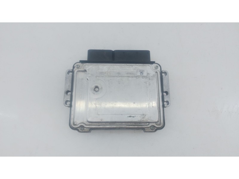 Recambio de centralita motor uce para hyundai santa fé ii (cm) 2.2 crdi gls referencia OEM IAM 3910127825 0281012669 