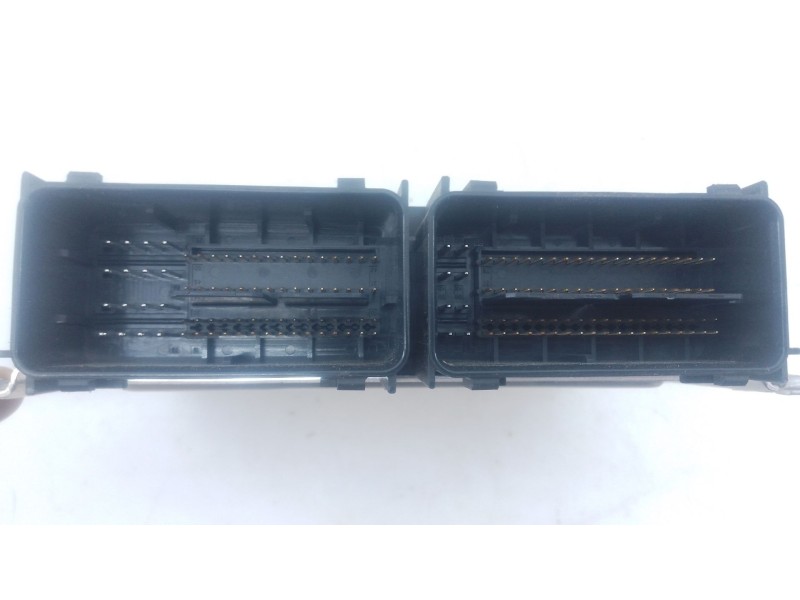 Recambio de centralita motor uce para ford tourneo combi v769 referencia OEM IAM R2X112A650AC  