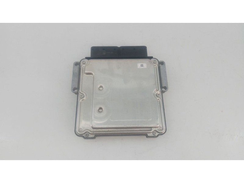 Recambio de centralita motor uce para alfa romeo giulia (952_) 2.2 d (952ala25, 952afm25, 952apa2) referencia OEM IAM 50557556 0