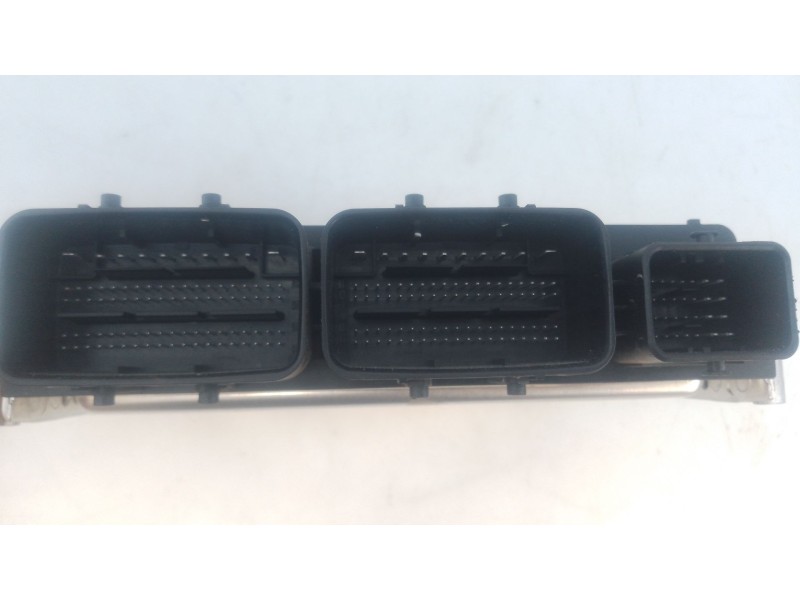 Recambio de centralita motor uce para renault master blue dci 150 referencia OEM IAM 237100922V 0281040176 