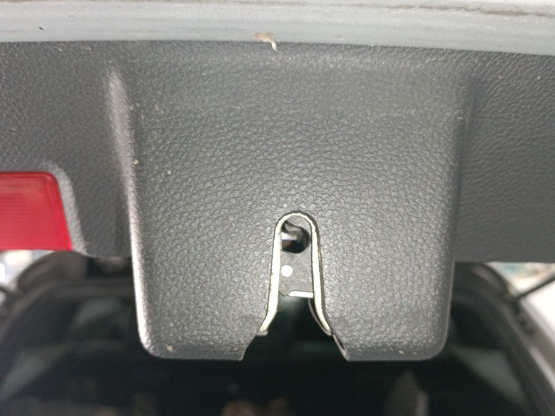 Recambio de cerradura maletero / porton para mercedes-benz clase c t-model (s205) c 200 bluetec / d (205.237) referencia OEM IAM