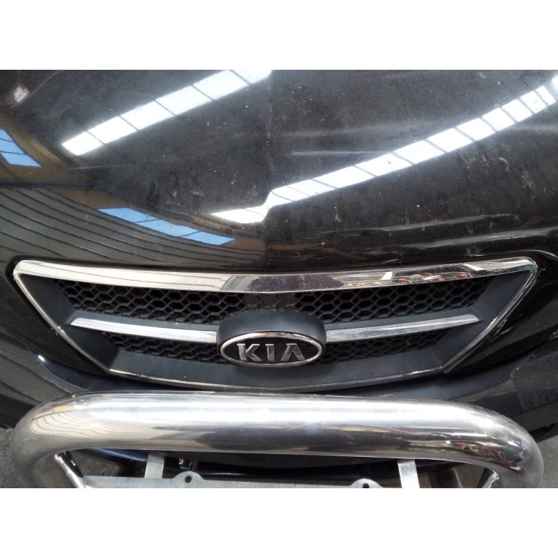 Recambio de rejilla delantera para kia sorento 2.5 crdi ex referencia OEM IAM   