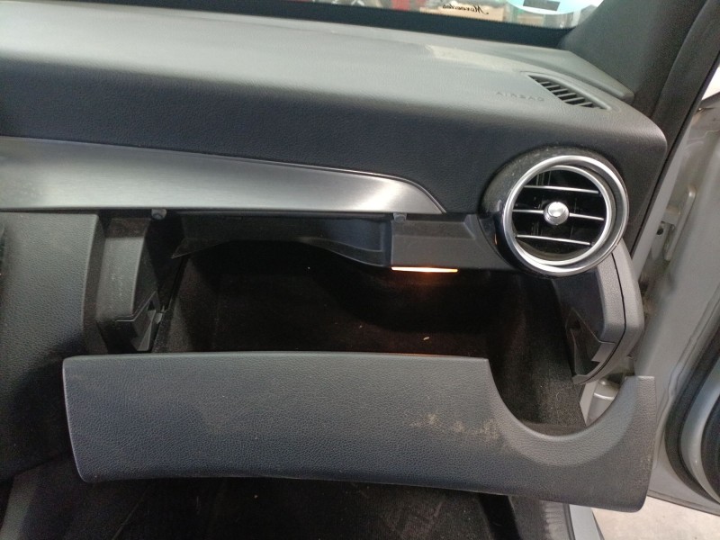 Recambio de guantera para mercedes-benz clase c t-model (s205) c 200 bluetec / d (205.237) referencia OEM IAM   