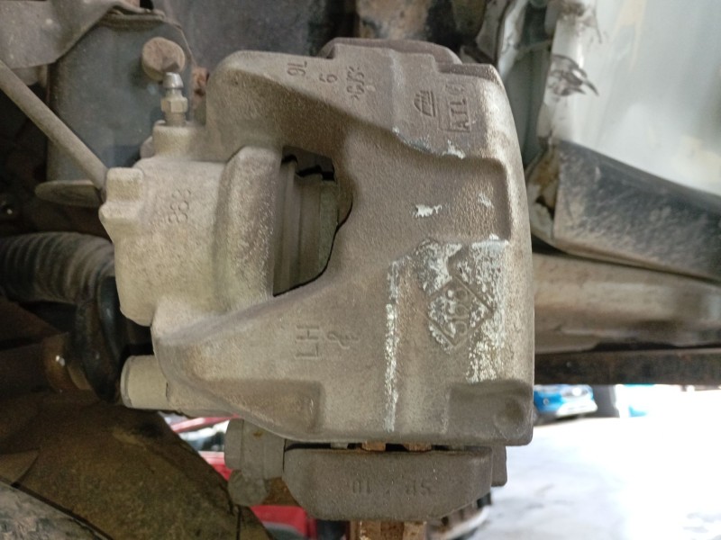 Recambio de pinza freno delantera izquierda para dacia dokker monospace (ke_) 1.5 blue dci 95 (kejl) referencia OEM IAM   