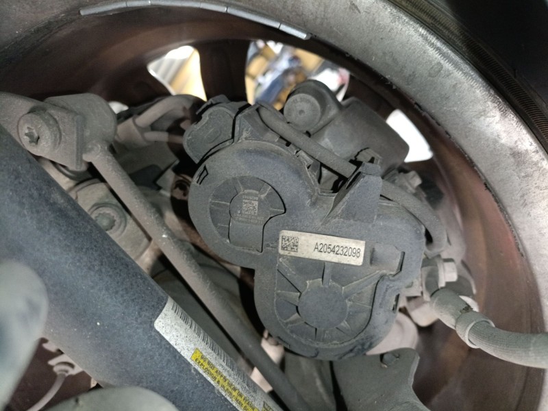Recambio de pinza freno trasera derecha para mercedes-benz clase c t-model (s205) c 200 bluetec / d (205.237) referencia OEM IAM