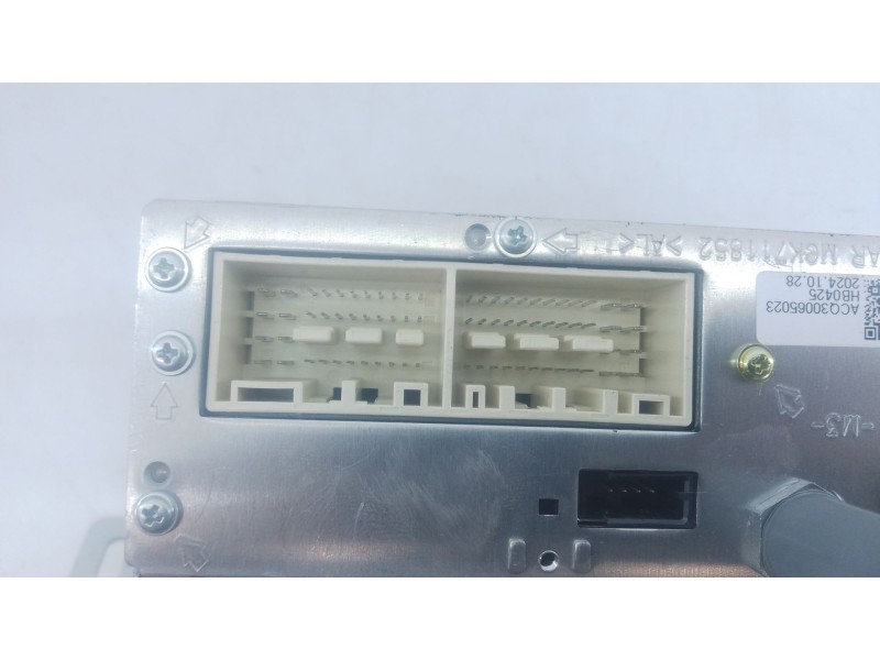 Recambio de sistema navegacion gps para hyundai inster referencia OEM IAM   