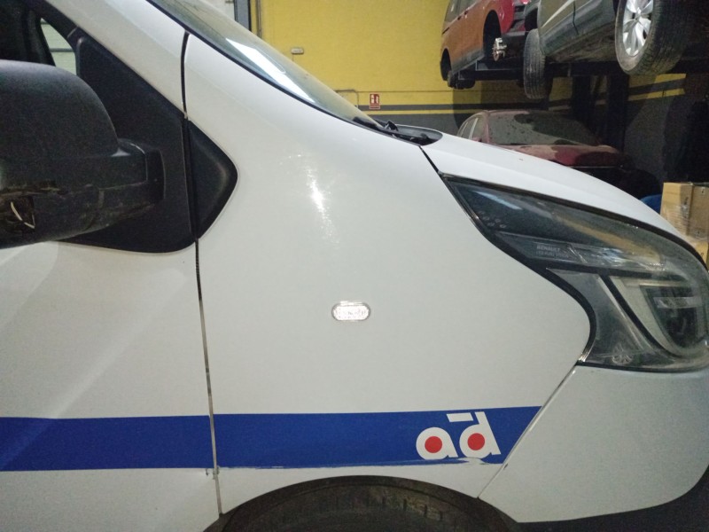 Recambio de aleta delantera derecha para renault trafic iii furgoneta (fg_) 1.6 dci 95 (fgmj, fgmr) referencia OEM IAM   