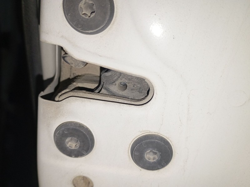 Recambio de cerradura puerta trasera derecha para renault trafic iii furgoneta (fg_) 1.6 dci 95 (fgmj, fgmr) referencia OEM IAM 