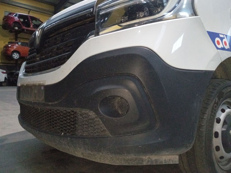 Recambio de paragolpes delantero para renault trafic iii furgoneta (fg_) 1.6 dci 95 (fgmj, fgmr) referencia OEM IAM   