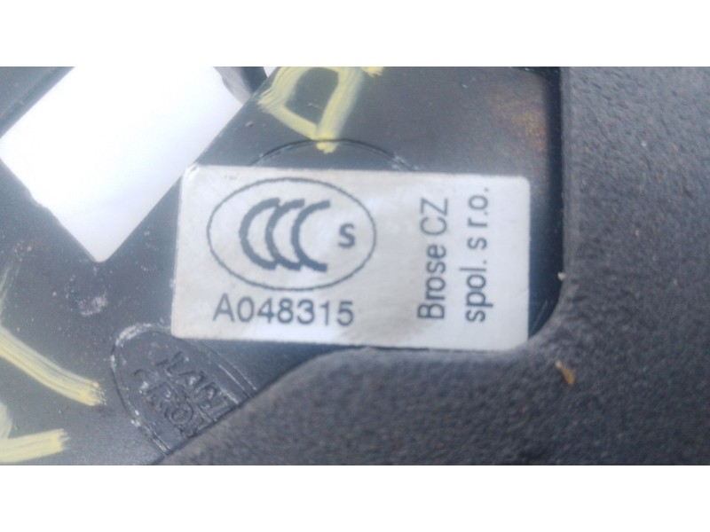 Recambio de cerradura puerta delantera derecha para land rover range rover sport ii (l494) 3.0 sdv6 4x4 referencia OEM IAM   