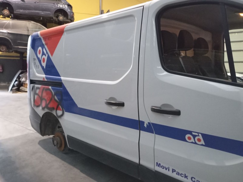Recambio de puerta lateral corredera derecha para renault trafic iii furgoneta (fg_) 1.6 dci 95 (fgmj, fgmr) referencia OEM IAM 