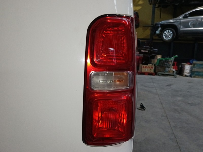 Recambio de piloto trasero derecho para opel vivaro c furgoneta (k0) 2.0 referencia OEM IAM   
