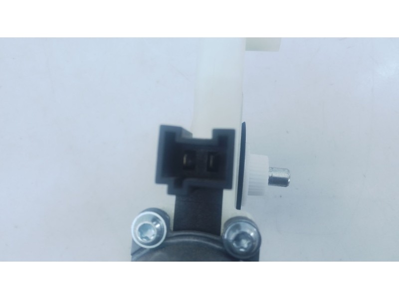 Recambio de motor elevalunas delantero derecho para mercedes-benz glc (x253) 220 d 4-matic (253.915) referencia OEM IAM   