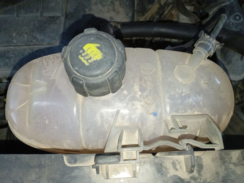 Recambio de deposito expansion para renault trafic iii furgoneta (fg_) 1.6 dci 95 (fgmj, fgmr) referencia OEM IAM   