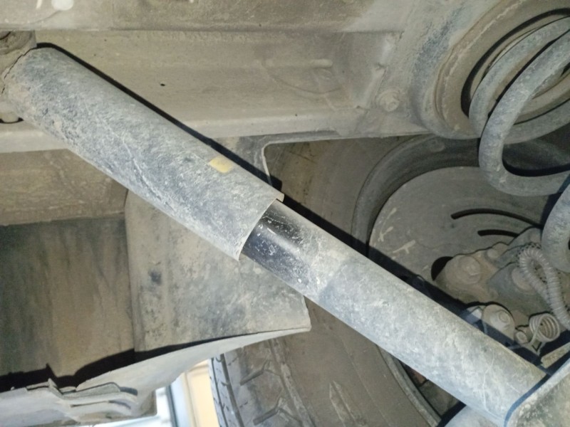 Recambio de amortiguador trasero izquierdo para renault trafic iii furgoneta (fg_) 1.6 dci 95 (fgmj, fgmr) referencia OEM IAM   