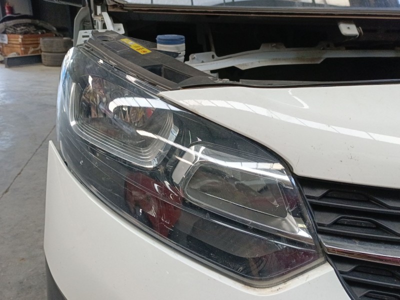 Recambio de faro derecho para opel vivaro c furgoneta (k0) 2.0 referencia OEM IAM 9808567680  