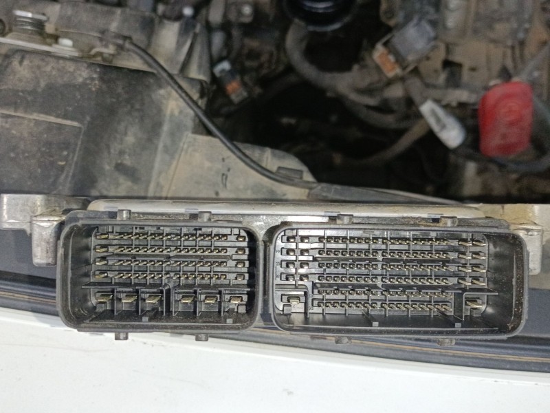 Recambio de centralita motor uce para opel vivaro c furgoneta (k0) 2.0 referencia OEM IAM 9841000180 42016784 