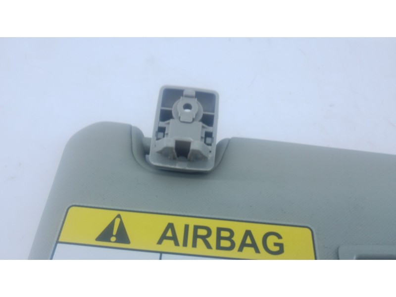 Recambio de parasol derecho para kia carens iv van (a4) crdi referencia OEM IAM   