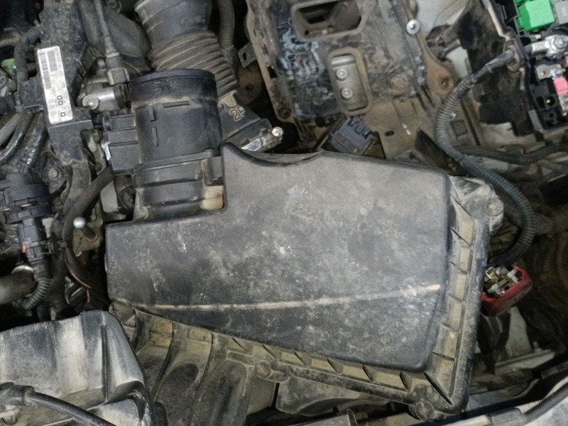Recambio de filtro aire para opel vivaro c furgoneta (k0) 2.0 referencia OEM IAM   