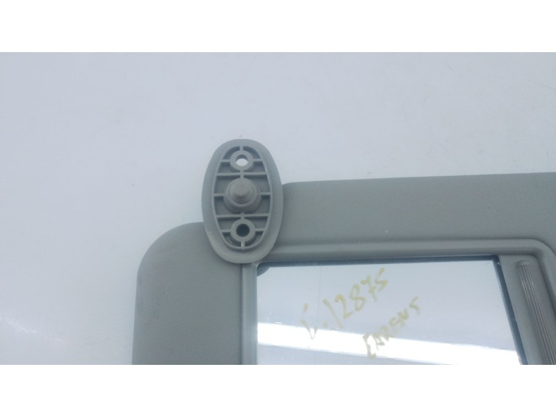 Recambio de parasol izquierdo para kia carens iv van (a4) crdi referencia OEM IAM   