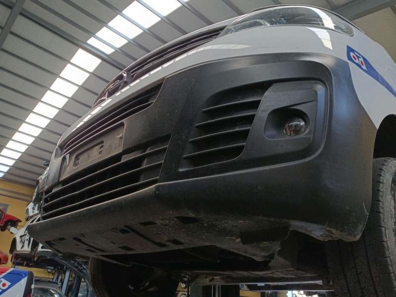Recambio de paragolpes delantero para opel vivaro c furgoneta (k0) 2.0 referencia OEM IAM   