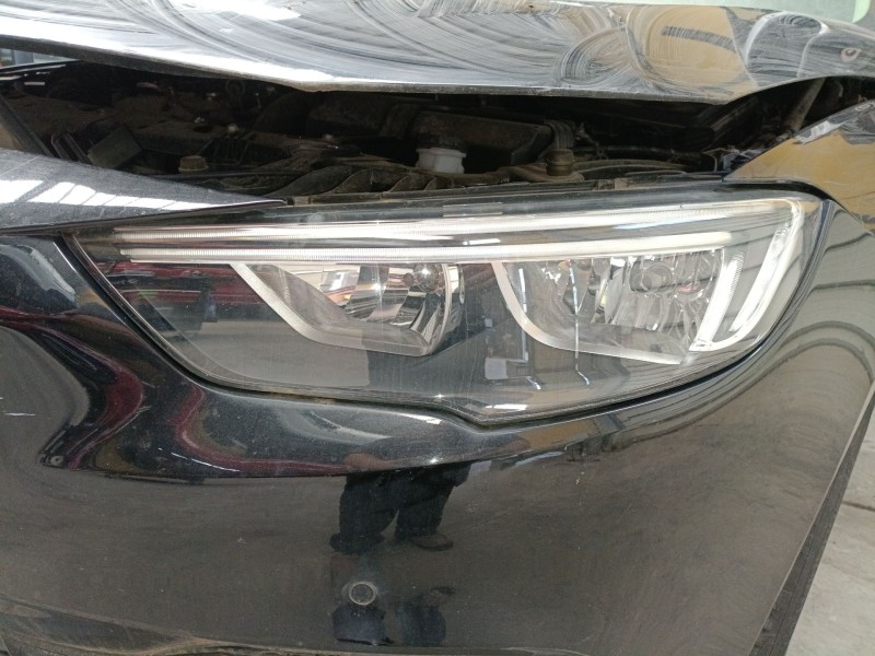 Recambio de faro izquierdo para opel insignia b grand sport (z18) 1.6 cdti (68) referencia OEM IAM   