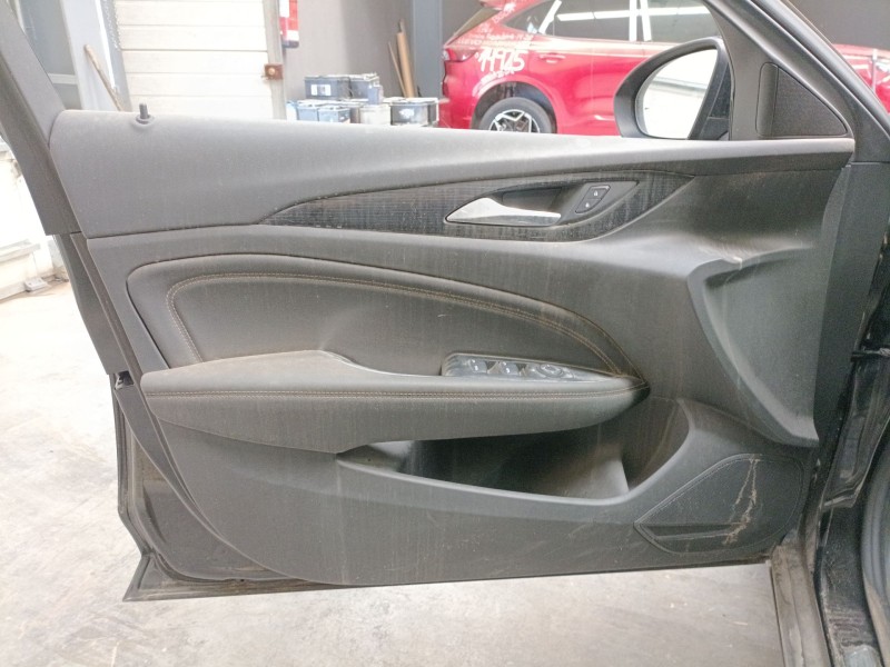 Recambio de guarnecido puerta delantera izquierda para opel insignia b grand sport (z18) 1.6 cdti (68) referencia OEM IAM   