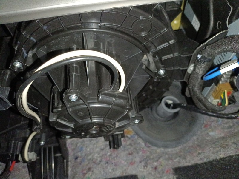 Recambio de ventilador calefaccion para opel insignia b grand sport (z18) 1.6 cdti (68) referencia OEM IAM   