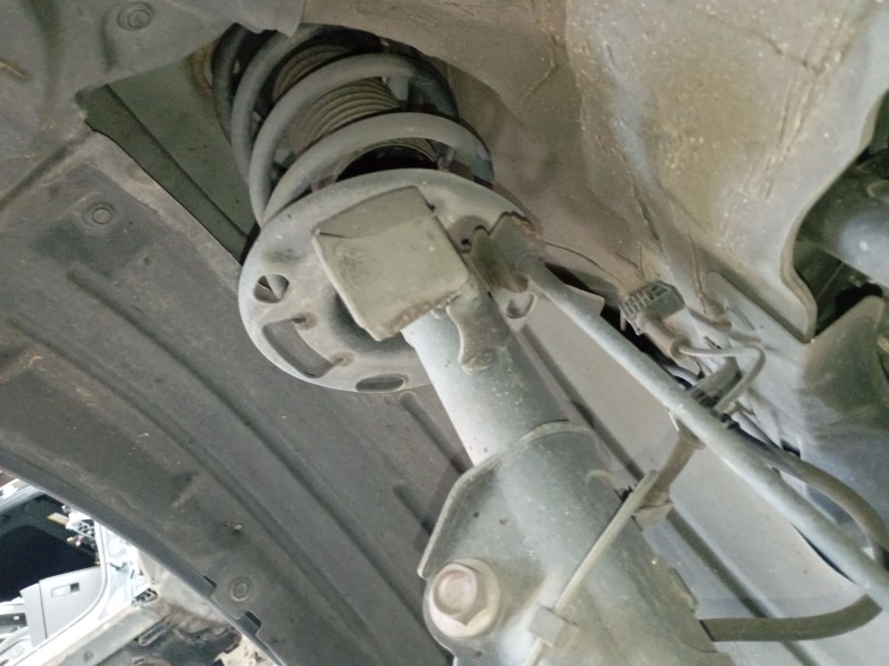 Recambio de amortiguador delantero izquierdo para mazda 6 sedán (gj, gl) 2.2 d (gj2fp) referencia OEM IAM   