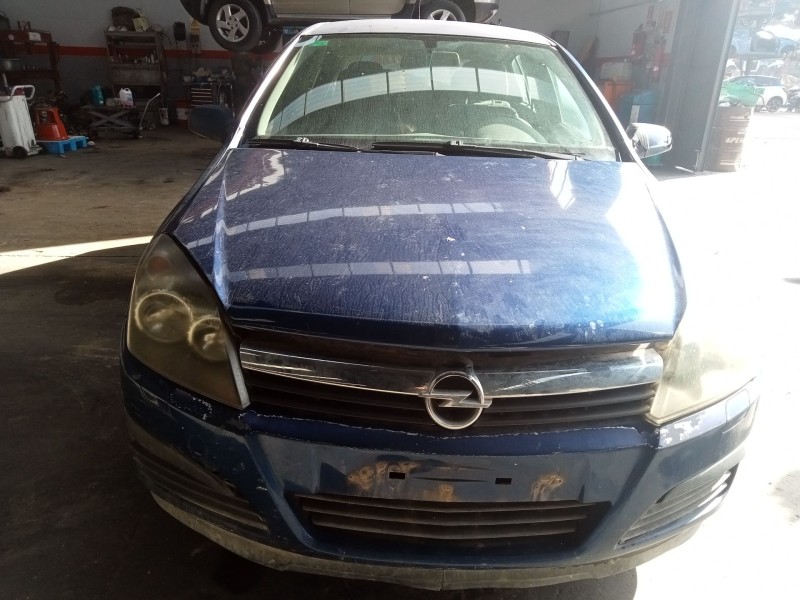 opel astra h (a04) del año 2004