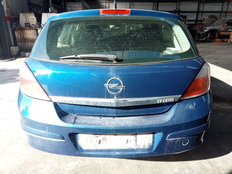 opel astra h (a04) del año 2004