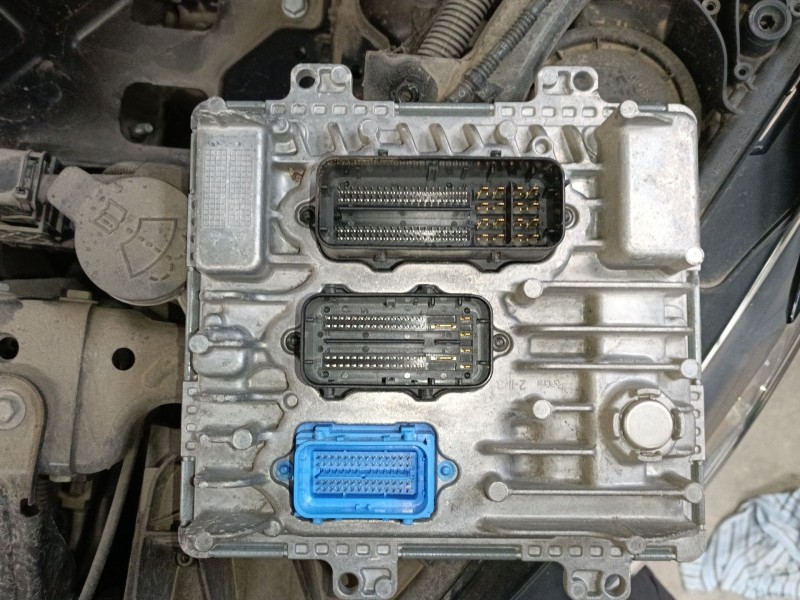 Recambio de centralita motor uce para opel insignia b grand sport (z18) 1.6 cdti (68) referencia OEM IAM   
