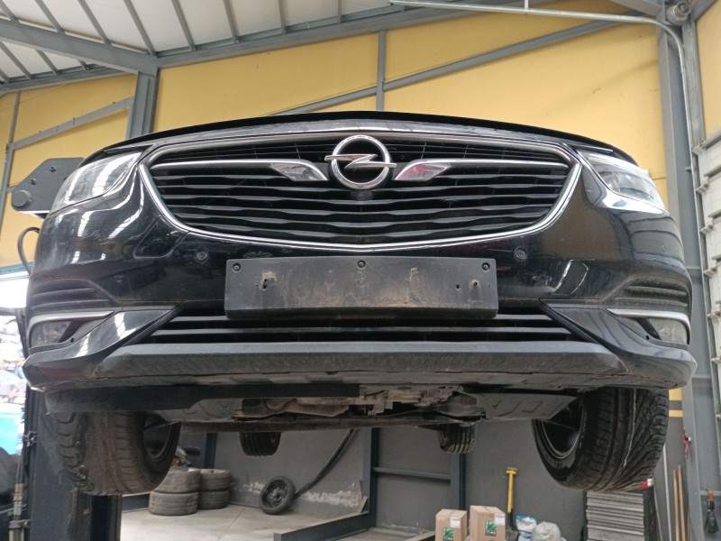 Recambio de paragolpes delantero para opel insignia b grand sport (z18) 1.6 cdti (68) referencia OEM IAM   