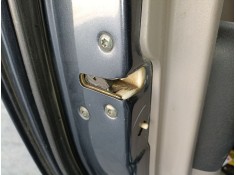 CERRADURA PUERTA TRASERA IZQUIERDA 