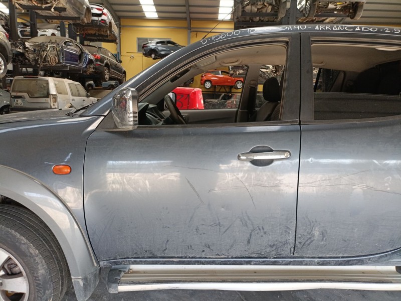 Recambio de puerta delantera izquierda para mitsubishi l200 / triton (ka_t, kb_t) 2.5 di-d 4wd (kb4t) referencia OEM IAM   