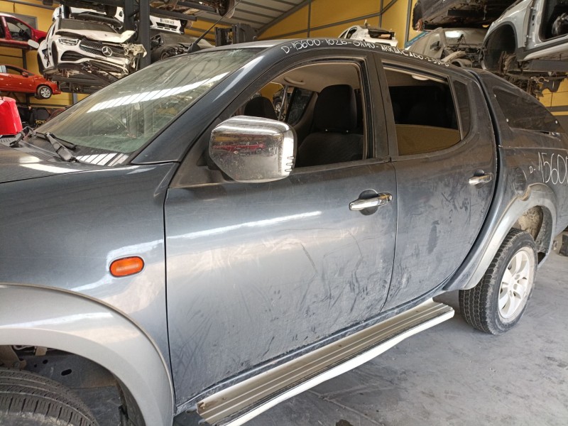 Recambio de puerta delantera izquierda para mitsubishi l200 / triton (ka_t, kb_t) 2.5 di-d 4wd (kb4t) referencia OEM IAM   