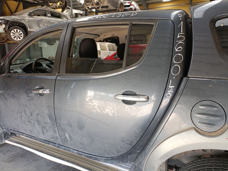 Recambio de puerta trasera izquierda para mitsubishi l200 / triton (ka_t, kb_t) 2.5 di-d 4wd (kb4t) referencia OEM IAM   
